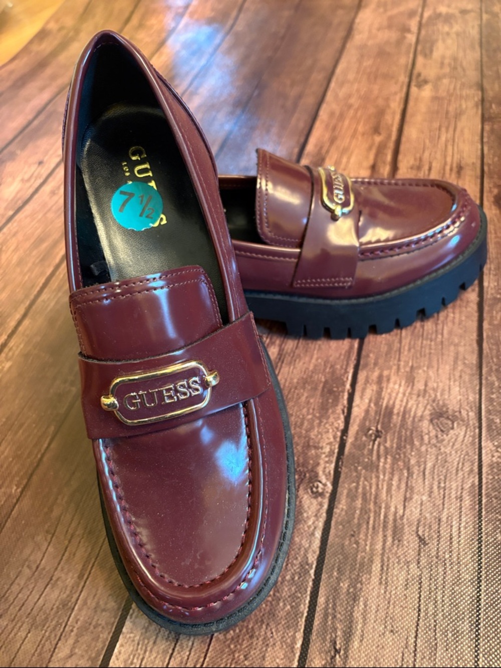GUESS Burgundy Patent Chunky Loafers Sz 7.5